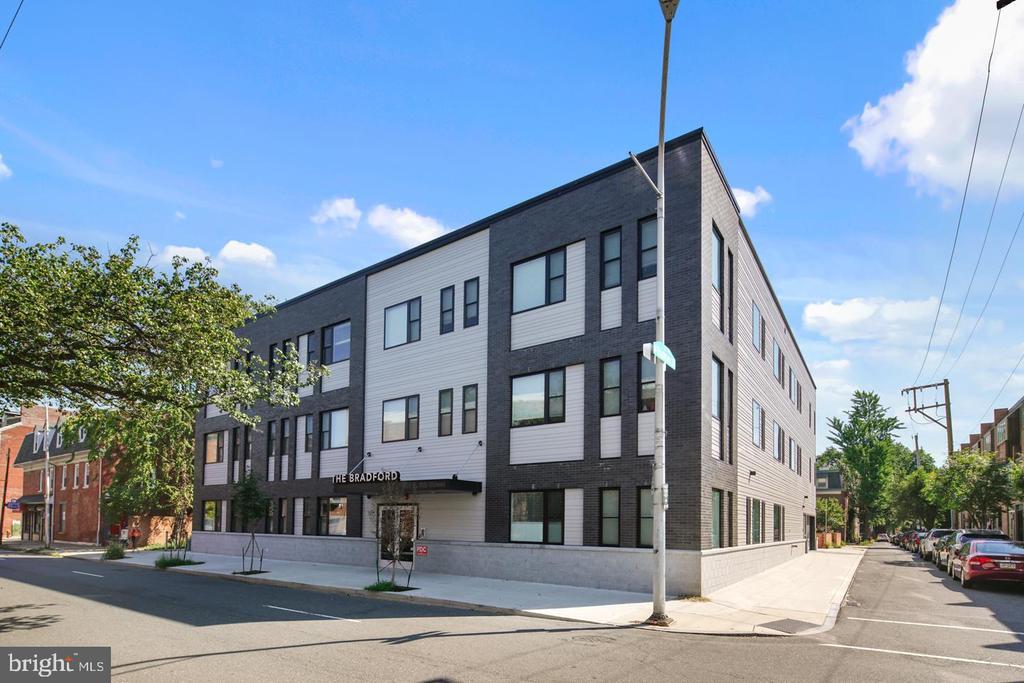 Primary Photo - 507 S 8th St