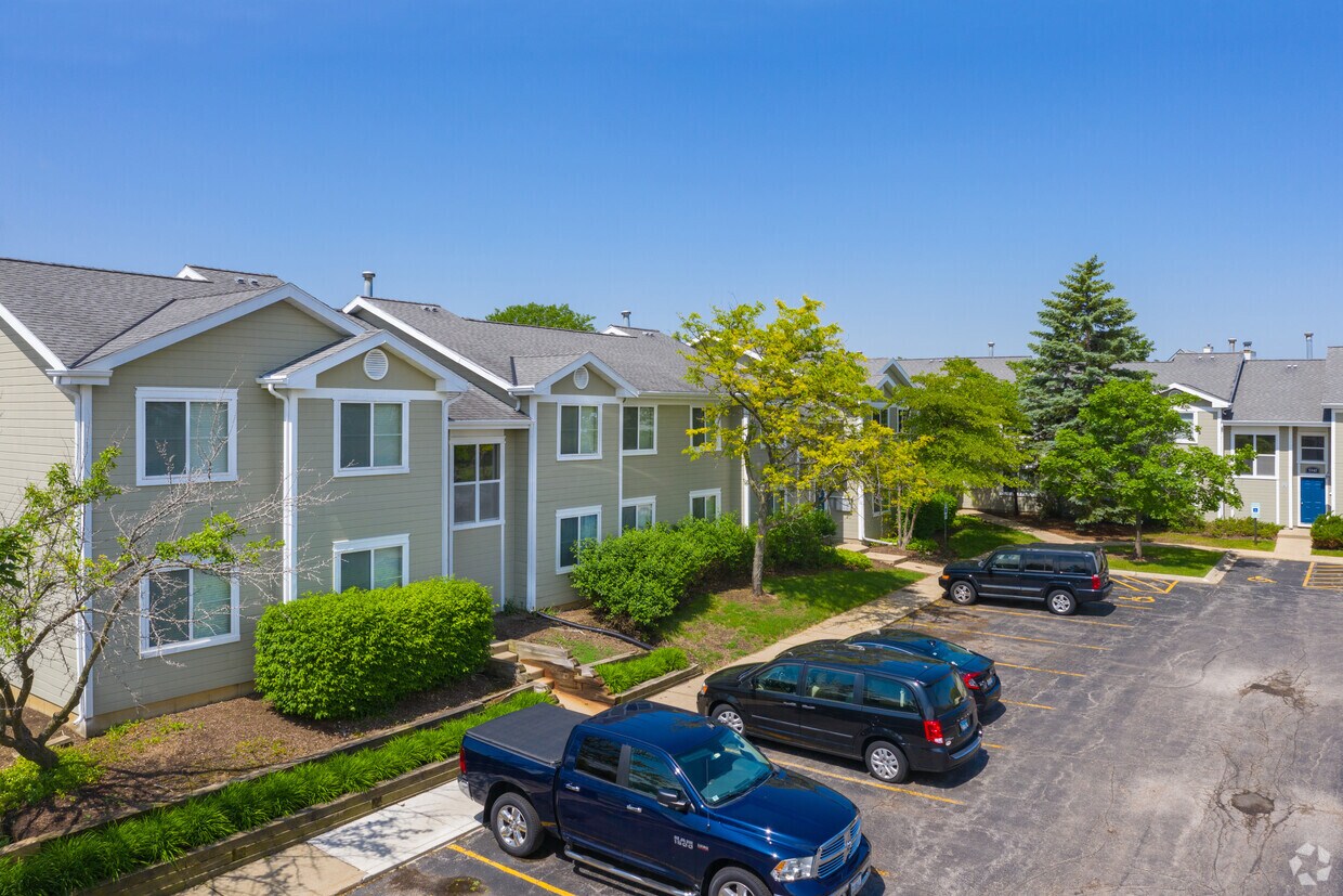 pembrook club apartments