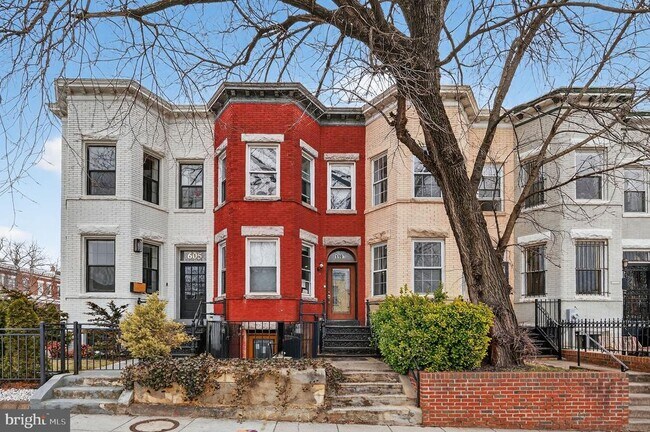 Foto del edificio - 1169 6th St NE