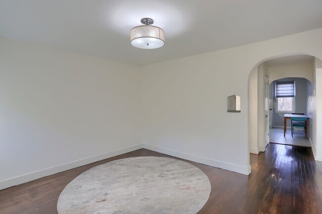 Foto del edificio - Home for Lease