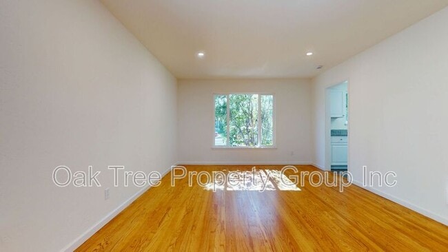 Building Photo - 2057 Central Ave