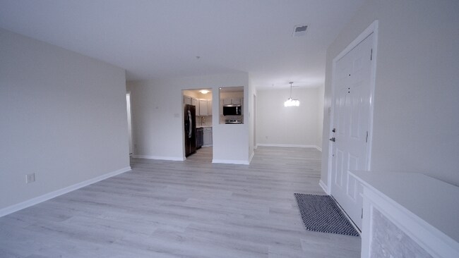 Foto del edificio - 136 Brookland Ct