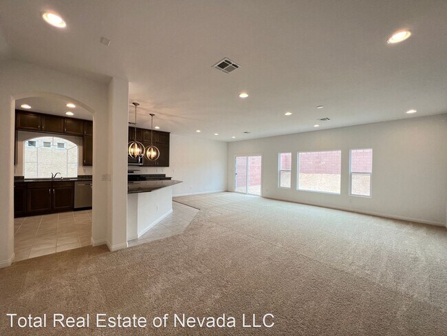 Building Photo - 4 br, 2.5 bath House - 7869 Tyrell Peaks St
