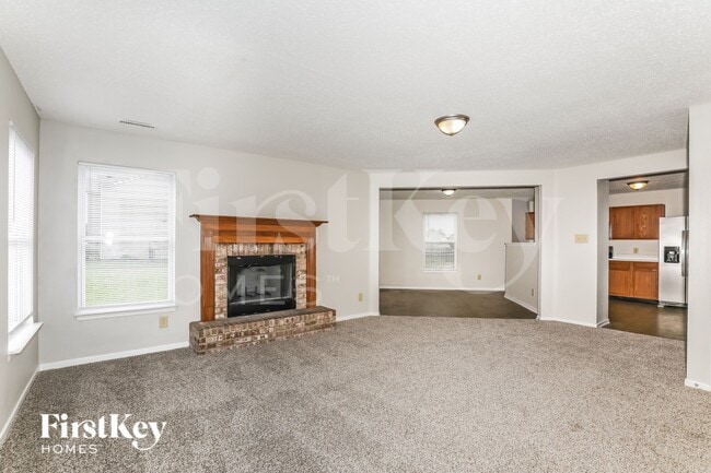 Building Photo - 2825 Ludwig Dr