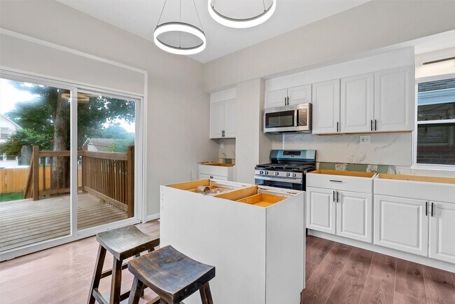 Foto del edificio - 6816 Wise Ave
