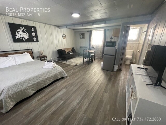 Building Photo - 13015 M32 Apt.-5