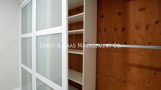 Foto del edificio - 14045 Bayside Dr