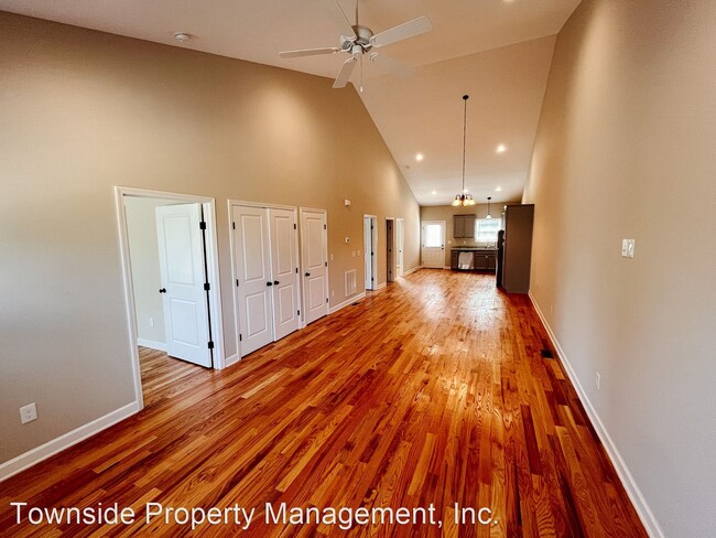 Building Photo - 3 br, 2.5 bath House - 109 Mt. Tabor Rd.