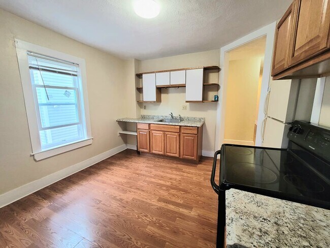 Foto del edificio - 396 Highland Ave