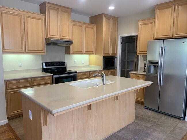 Foto del edificio - Rare opportunity to rent in the Eskaton Village in Placerville!