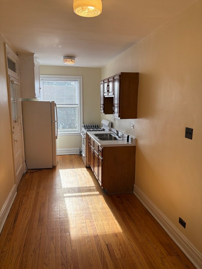 Foto del edificio - 33rd & Ridgeland Ave