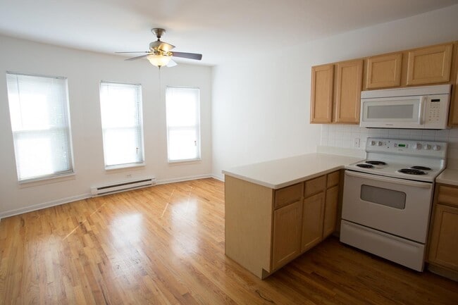 Interior Photo - Drexel Grand