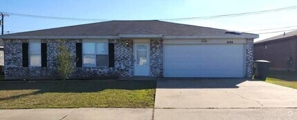 Building Photo - 4102 Sand Dollar Dr