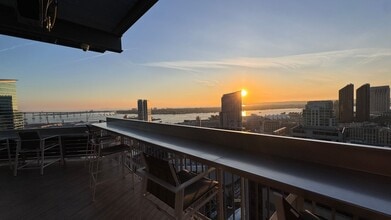 Building Photo - 321 Tenth Ave