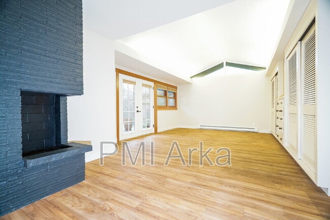 Foto del edificio - 185 SW Francis Ln