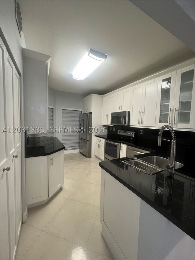 Building Photo - 14245 SW 57th Ln