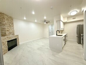 Building Photo - 7167 S Durango Dr