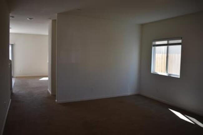 Building Photo - 4230 Freemark Ave