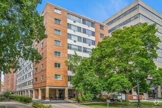 Building Photo - 1516 Hinman Ave