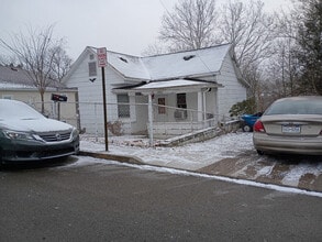 Building Photo - 1129 Penn St