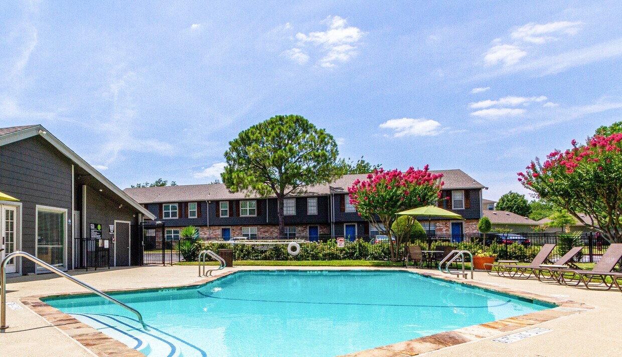 Park City Townhomes 2900 Matlock Rd Arlington, TX