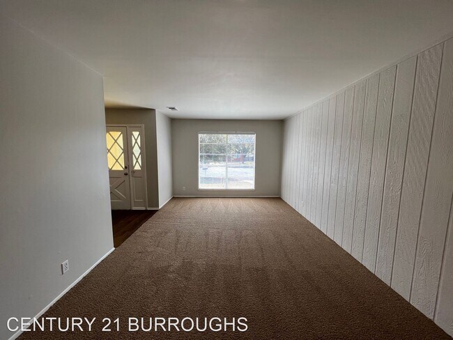 Building Photo - 3 br, 2 bath House - 8127 Golden Forest