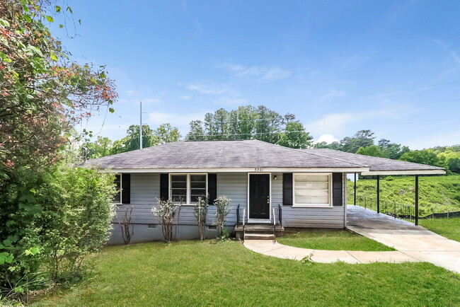 Building Photo - 3301 Howell Cir
