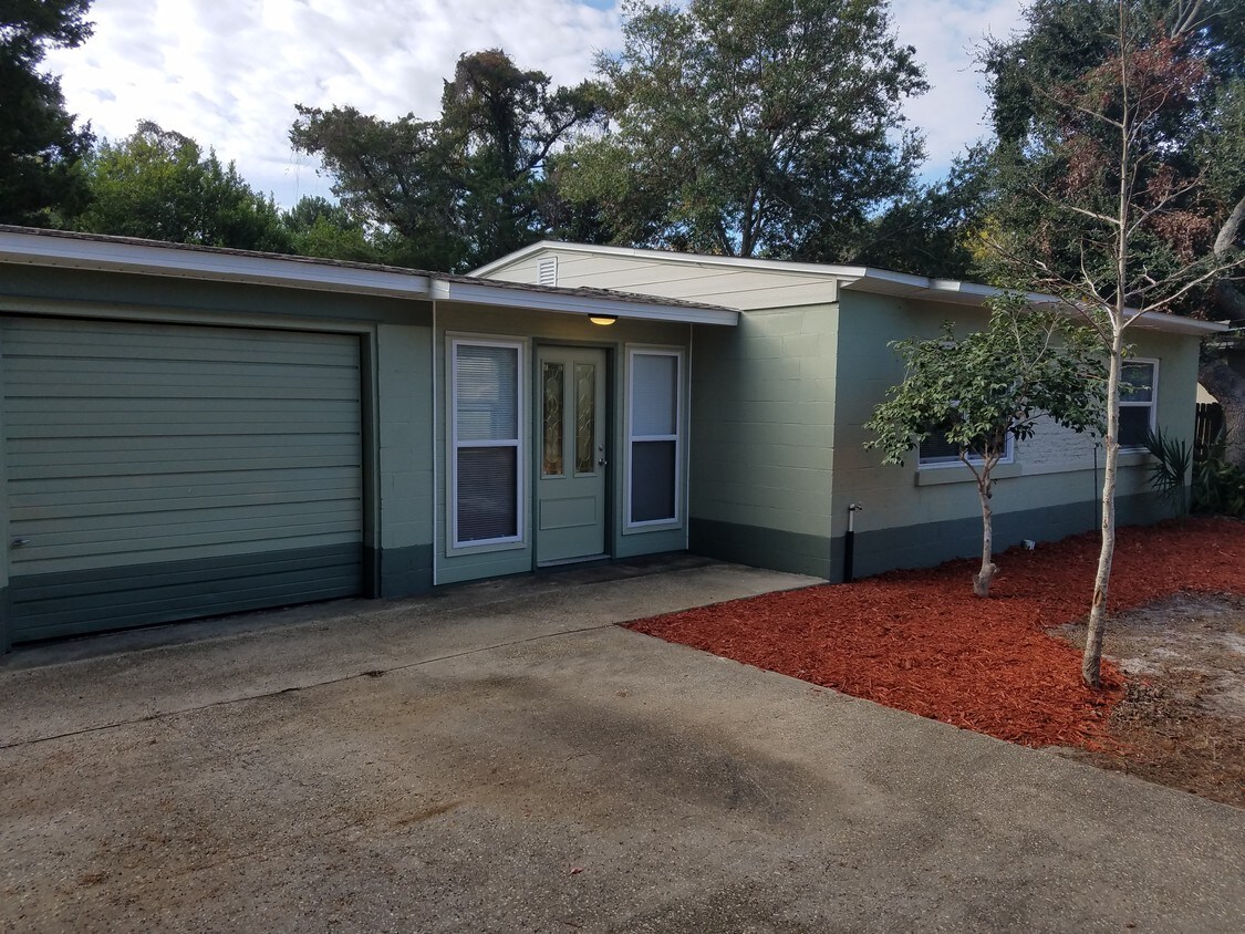 4 Pryor Rd SE, Fort Walton Beach, FL 32548 House Rental in Fort