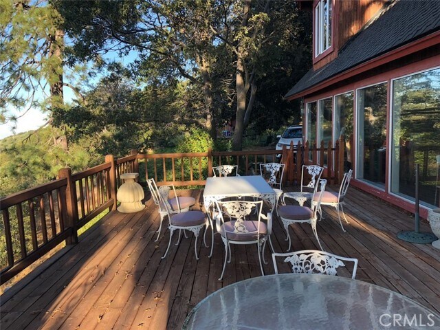 Foto del edificio - 28665 Willow Rd