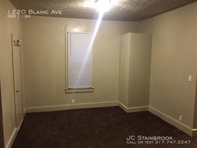 Foto del edificio - Westside 3BR House w/Large 2-Car Garage!
