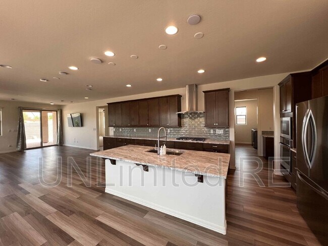 Building Photo - 7761 E Annabel Way