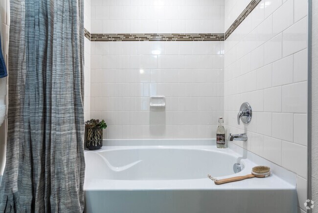 Bathroom - Oakwood Crossing