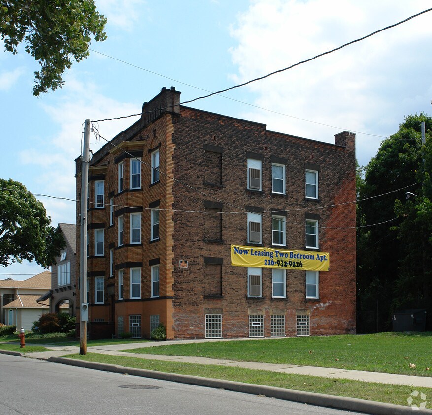 Foto del edificio - 5612 Linwood Ave