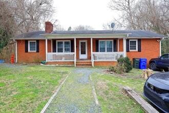 Building Photo - 513 Cotton St