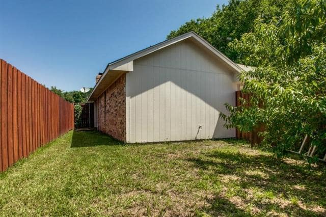 Building Photo - 2412 Ridgestone Dr