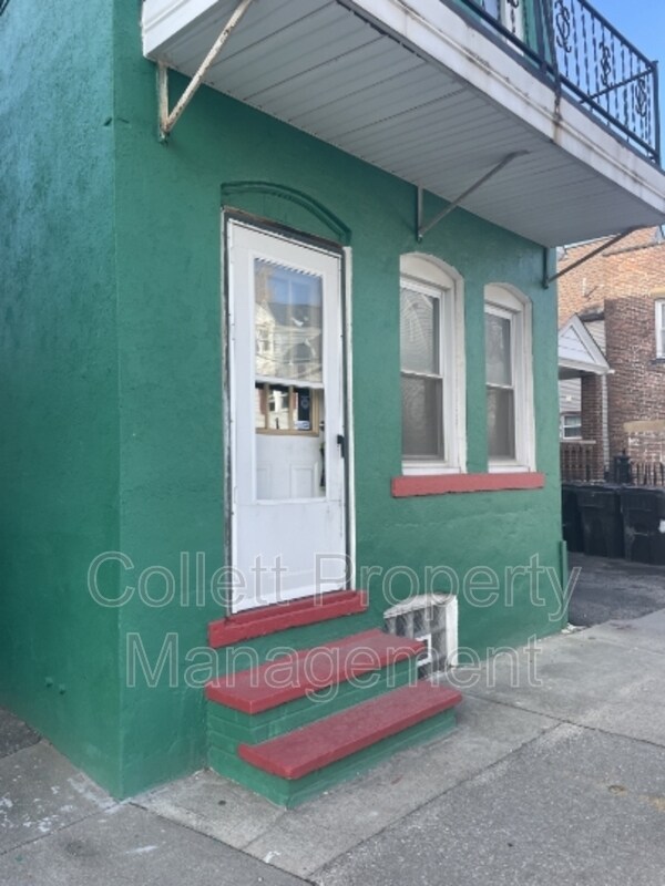 Foto del edificio - 1924 E 123rd St