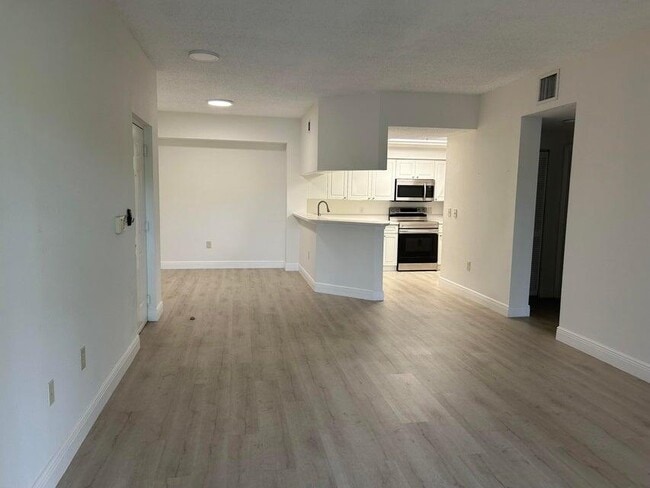 Building Photo - 2724 Anzio Ct