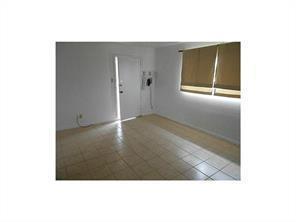 Building Photo - 8125 Wonderland Ln