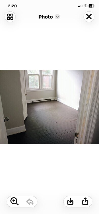 Foto del edificio - 807-807 Bedford St