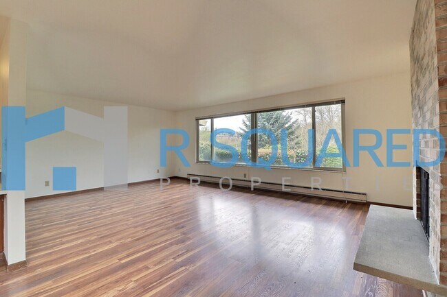 Foto del edificio - 323 2nd Ave S