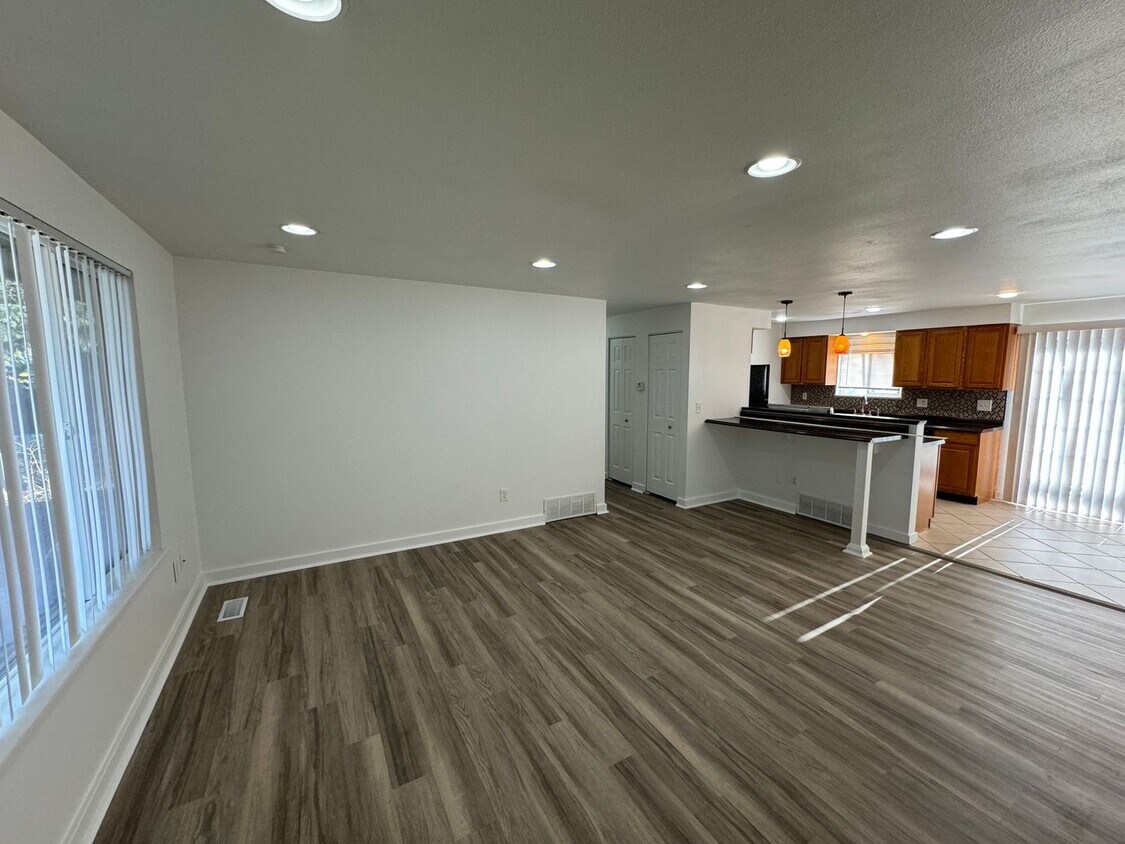 Primary Photo - Renovated 5 Bed, 2 Bath Rancher w/ a Shop ...