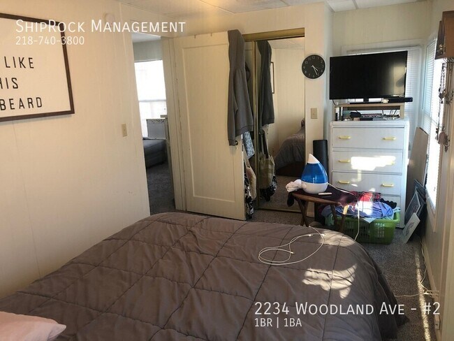 Foto del edificio - 2234 Woodland Ave