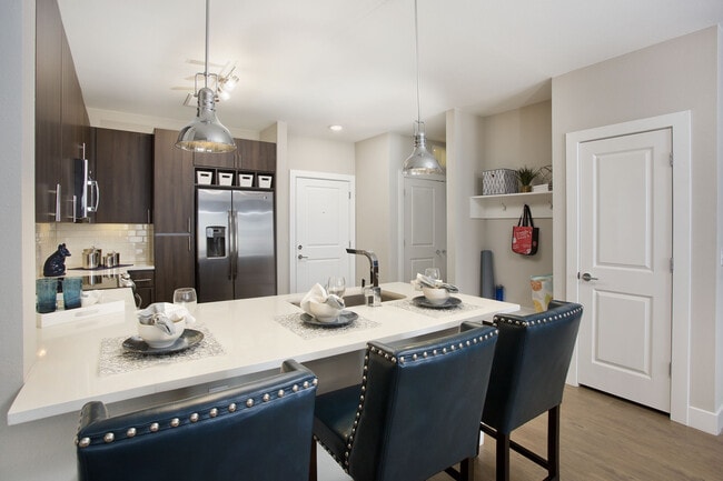 Broadstone on 9th apartments — community photo - Broadstone on 9th