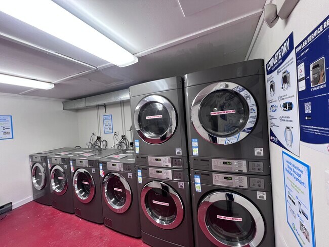 Foto del edificio - 75-79-79 11th St