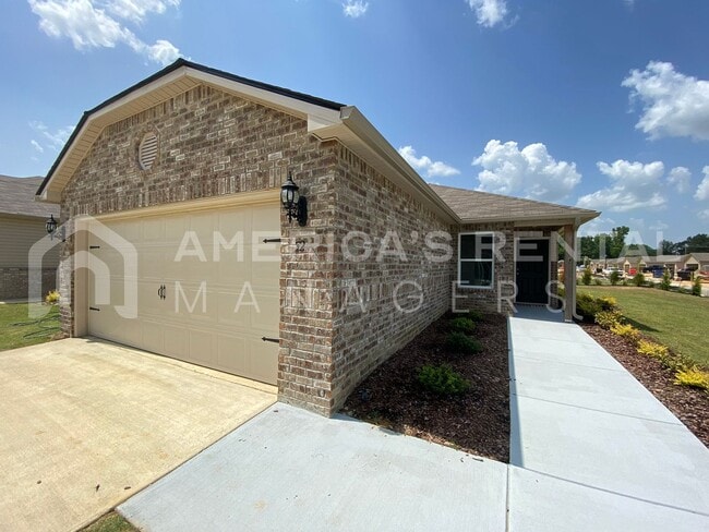 Building Photo - 52 Cottage Ln