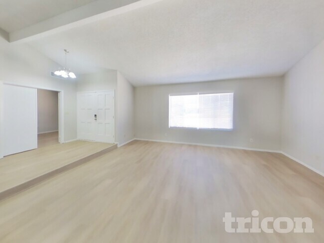 Foto del edificio - 3629 W Kelton Ln