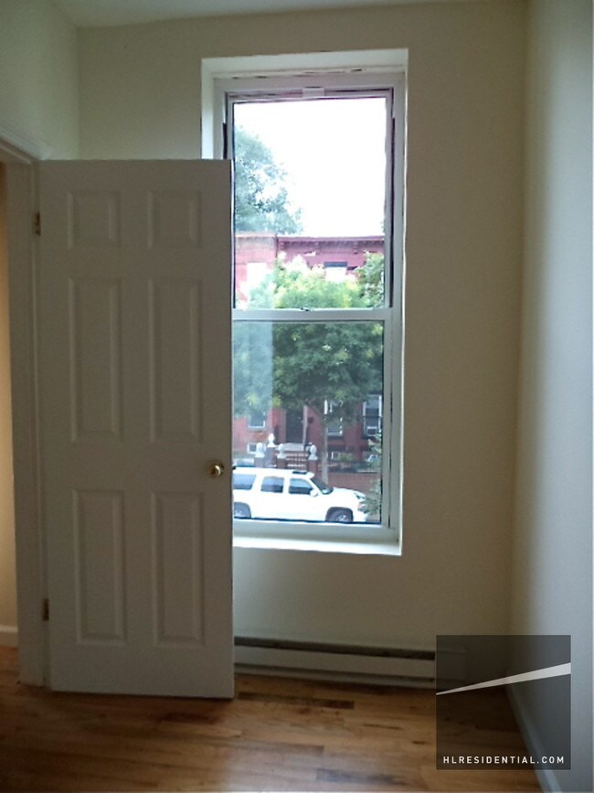 Foto del edificio - 156 Hull St