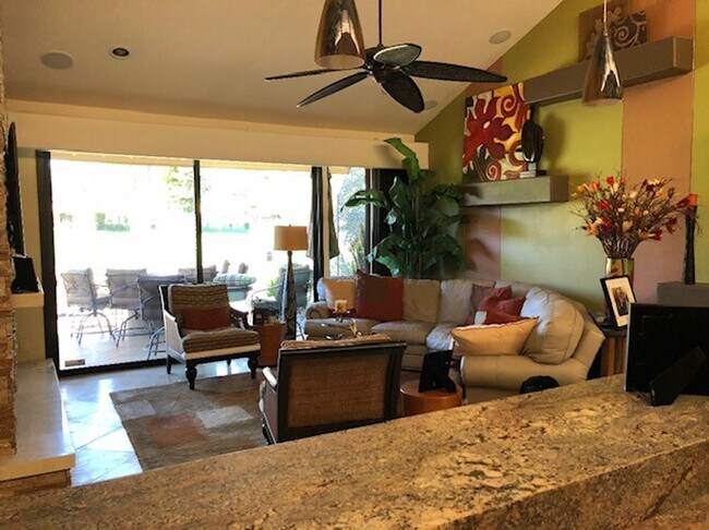 Foto del edificio - 3 Bedroom Condo for rent in Palm Desert, CA