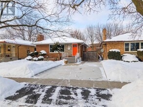 Building Photo - 606 Ross St