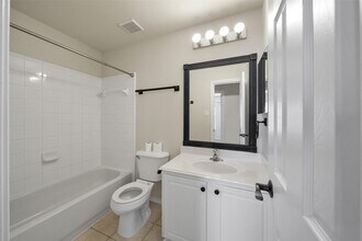 Building Photo - 157 Summerhaze Cir